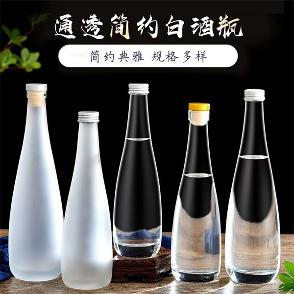 礦泉水玻璃瓶廠家